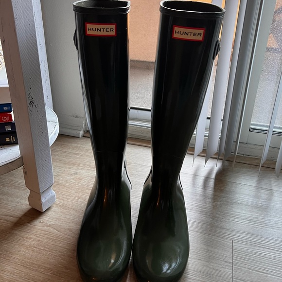 Hunter Refined Gloss Tall Wellington Boots - Picture 2 of 9